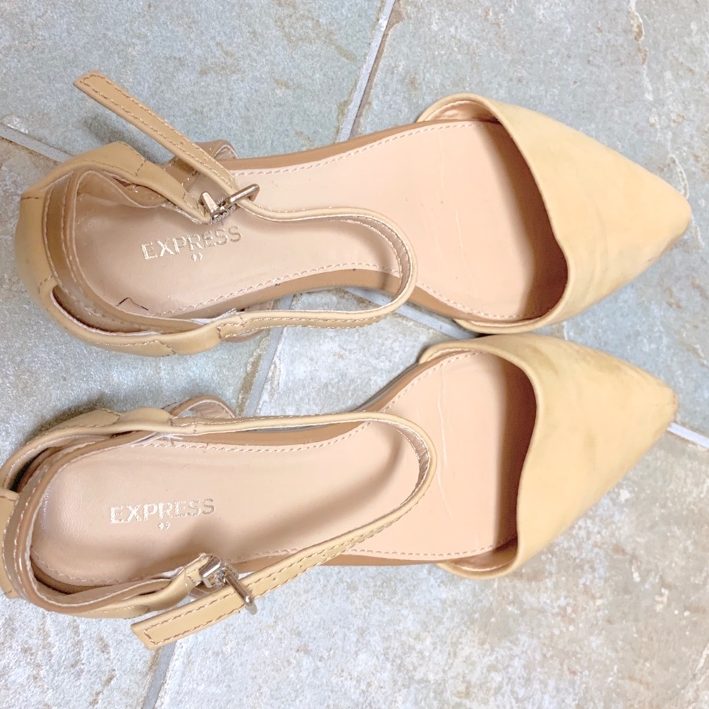 Express women flats 7